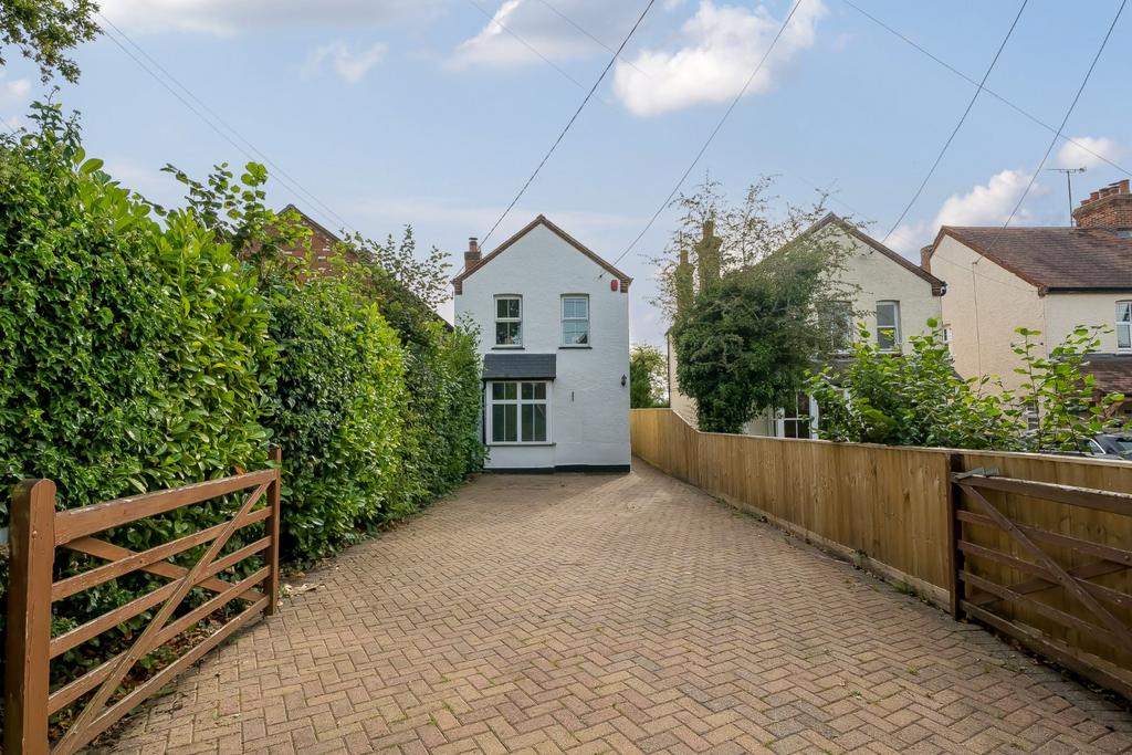 Straight Bit, Flackwell Heath, High... 3 bed detached house for sale