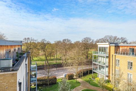 2 bedroom penthouse for sale - Needham Court, Blagrove Road, Teddington, TW11