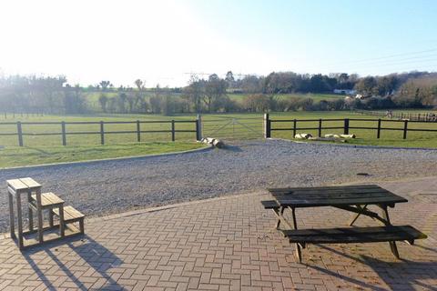 Equestrian property for sale - New Road Hill, Orpington