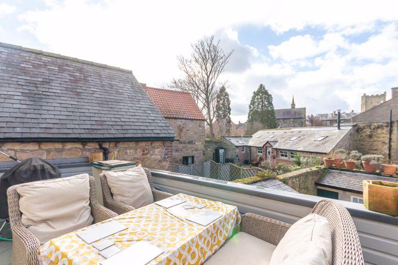 Bailiffgate, Alnwick 2 bed terraced house £295,000