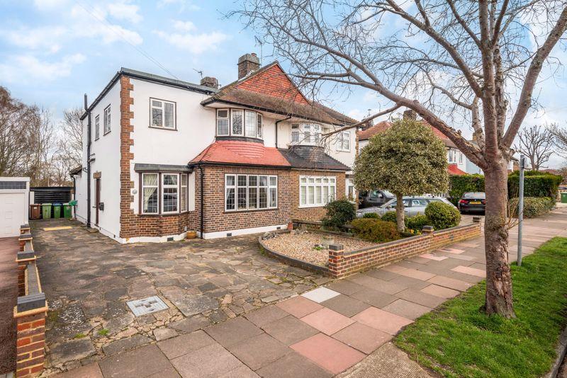 Dulverton Road, New Eltham, SE9 3RH 3 bed semidetached house £650,000