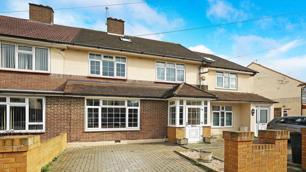 Shadwell Drive, Northolt, UB5 5 bed house £570,000