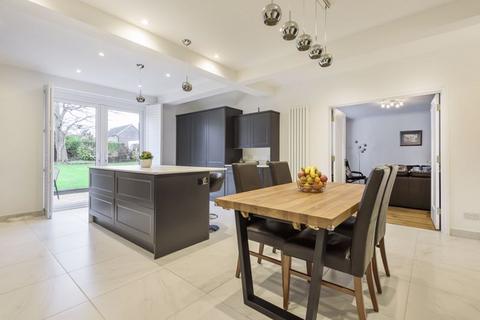 5 bedroom detached house for sale, Plough Lane, West Purley