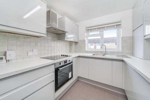 23 Embassy Gardens, Beckenham, BR3 1HE