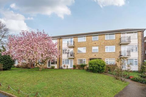 23 Embassy Gardens, Beckenham, BR3 1HE