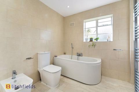 29 Ludlow Way, London, N2 0JZ