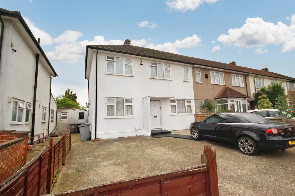 Farm Avenue, Wembley, Middlsex HA0 3 bed semidetached house for sale