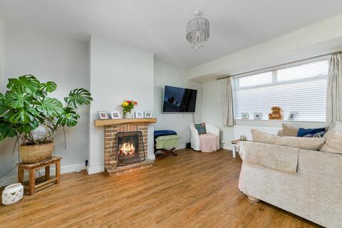 41 Lodge Road, Fetcham, Leatherhead, KT22 9QY