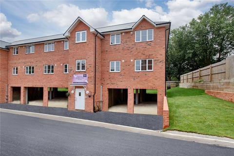 2 bedroom apartment for sale - Flat 8 Danes Court, 40 Hengist Drive, Aylesford, Kent, ME20