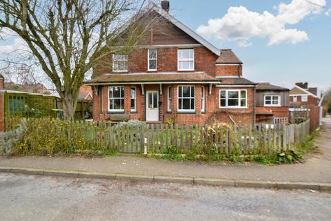 3 bedroom end of terrace house for sale, Grove Road, Melton Constable