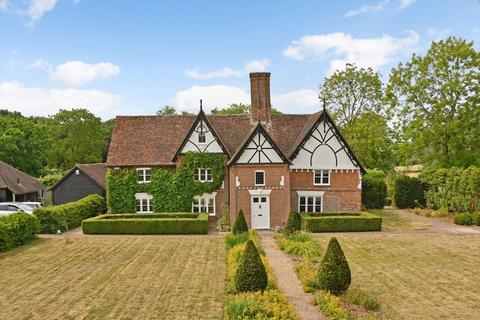 5 bedroom detached house for sale, Bugglesden Road, St. Michaels, Tenterden, Kent, TN30