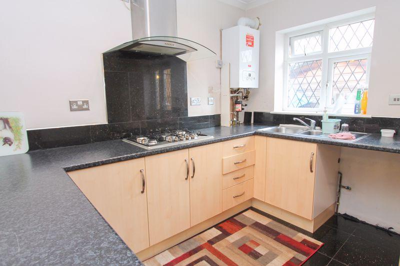Windmill Lane, Greenford Studio £1,100 pcm (£254 pw)