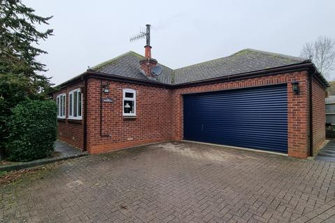 3 bedroom detached bungalow for sale - Cox's Lane, Napton on the Hill, CV47
