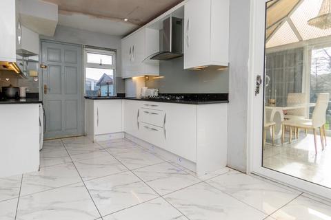 82 Allenby Road, Leeds, LS11 5RS