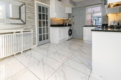 82 Allenby Road, Leeds, LS11 5RS