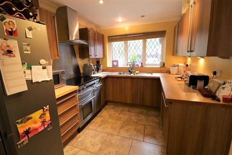 4 Alder Close, Sandford, Wareham, BH20 7QL