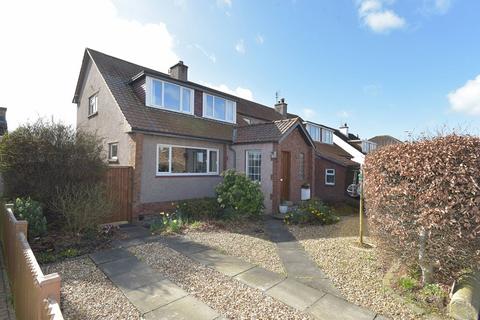 76 Cammo Grove, Edinburgh, EH4 8HB