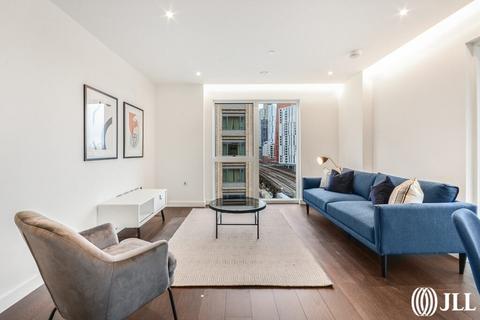 2 bedroom apartment for sale, Lexington Gardens London SW11