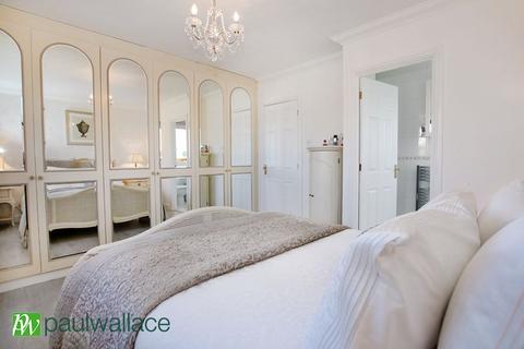55 Springwood, Cheshunt, Waltham Cross, EN7 6AZ