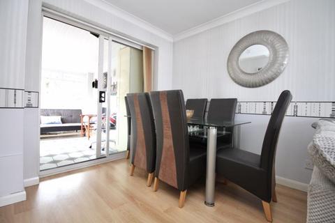 34 Beaver Drive, Bishopstoke, Eastleigh, SO50 8NA