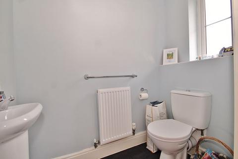 44 Spring Meadow, Witney, OX28 5DJ