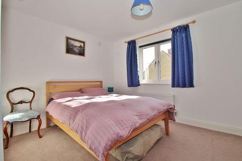 44 Spring Meadow, Witney, OX28 5DJ