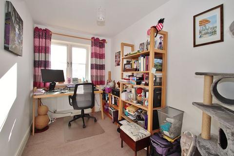 44 Spring Meadow, Witney, OX28 5DJ