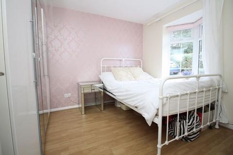 21 Ambleside, Botley, Southampton, SO30 2NS