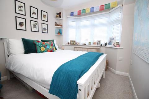 20 Barton Crescent, Southampton, SO18 2BN