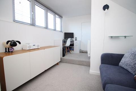 20 Barton Crescent, Southampton, SO18 2BN