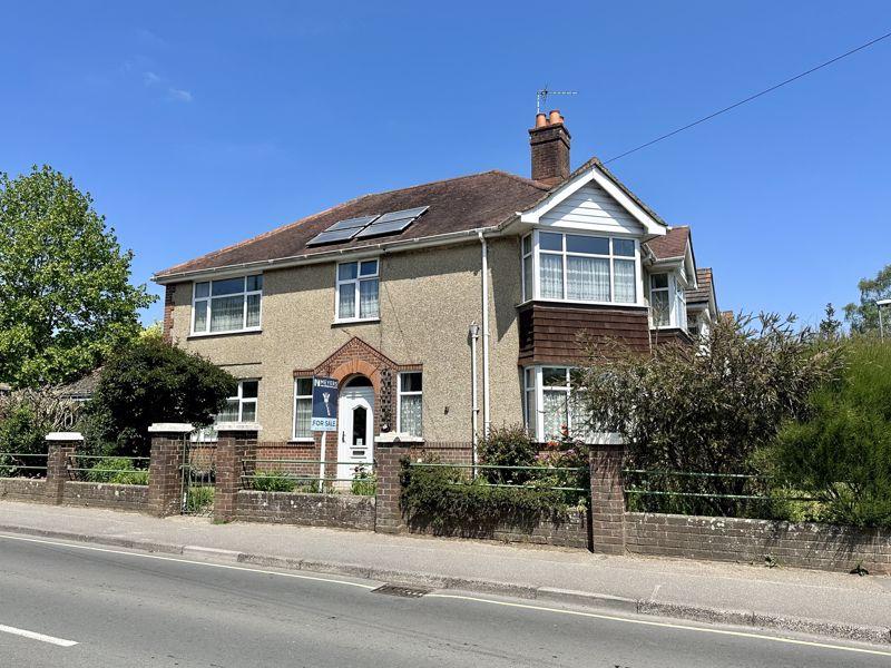 Victoria Road, Wimborne, BH21 4 bed detached house for sale £625,000