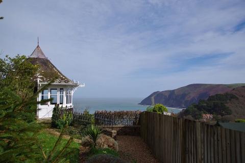 5 Castle Heights, Lynton, EX35 6JD