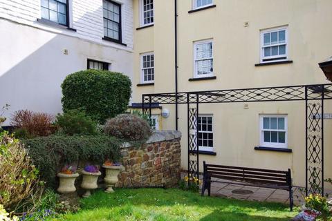 5 Castle Heights, Lynton, EX35 6JD