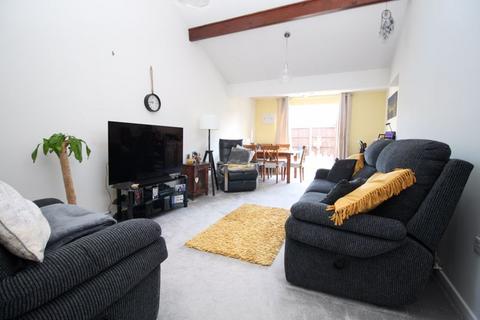 49 Ferndale, Hedge End, Southampton, SO30 0PP