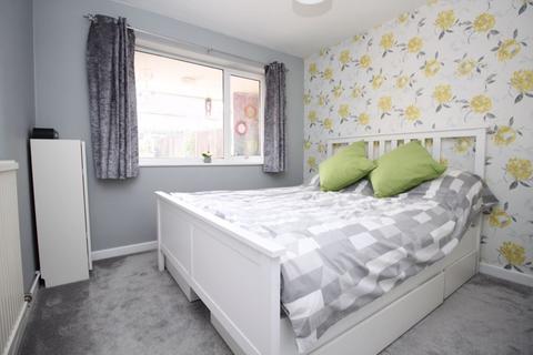 49 Ferndale, Hedge End, Southampton, SO30 0PP