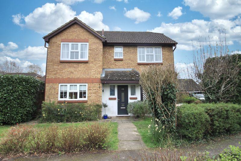 Walker Gardens, Southampton SO30 4 bed detached house £500,000