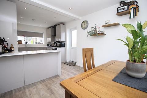 25 Walker Gardens, Hedge End, Southampton, SO30 2RH