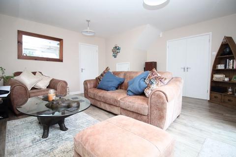 25 Walker Gardens, Hedge End, Southampton, SO30 2RH