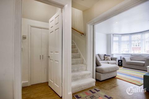 16 Steeplestone Close, London, N18 1JH