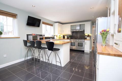 4 Upmill Close, West End, Southampton, SO30 3HT