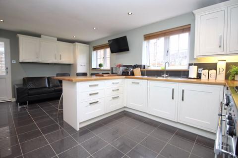 4 Upmill Close, West End, Southampton, SO30 3HT