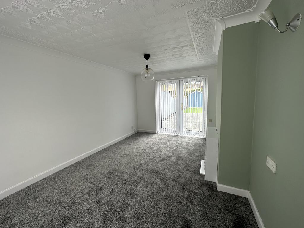 Kemble Green East, Newton Aycliffe, DL5 5AS 3 bed end of terrace house