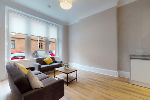 3 bedroom flat to rent - Dowanhill Street, Dowanhill, Glasgow, G11