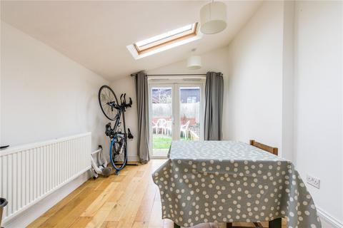 24 Ashton Gate Road, Bristol, BS3 1SZ
