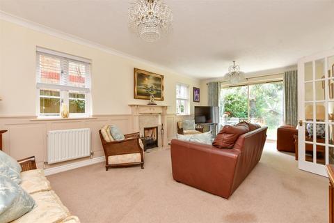 4 bedroom detached house for sale, Postmill Close, Croydon, Surrey