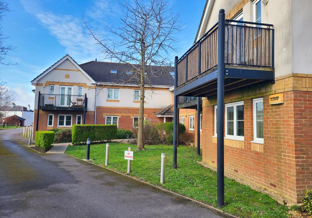 Salisbury Road, Totton SO40 2 bed flat for sale £210,000