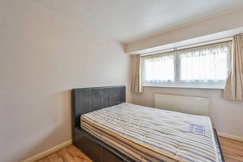 1 bedroom flat for sale, Pier Parade, Docklands, London, E16