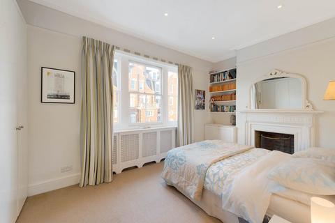 4 bedroom maisonette for sale, 10 Gloucester Walk, London W8