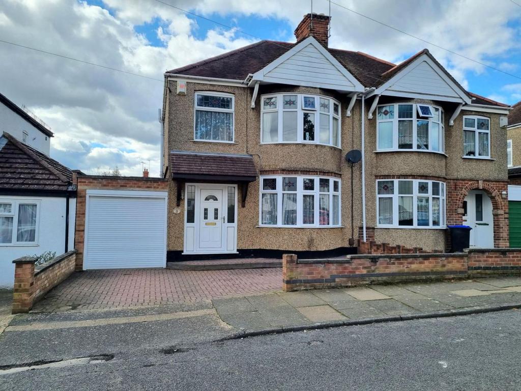 Bush Hill, The Headlands, Northampton NN3 2PD 3 bed semidetached house