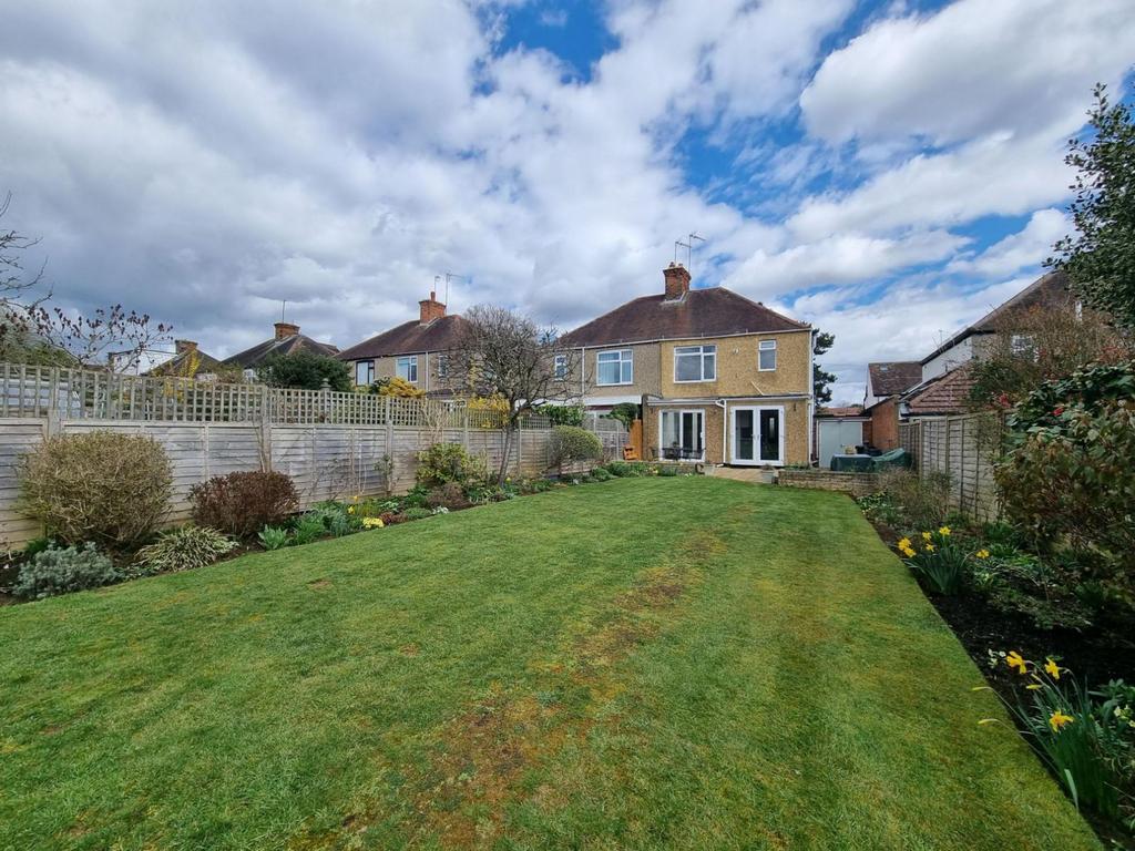 Bush Hill, The Headlands, Northampton NN3 2PD 3 bed semidetached house